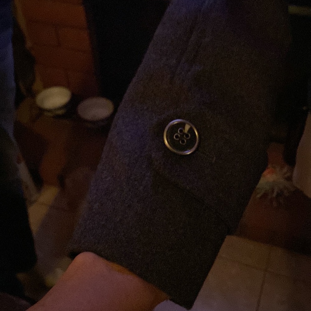 Express small grey coat - Picture 2 of 4